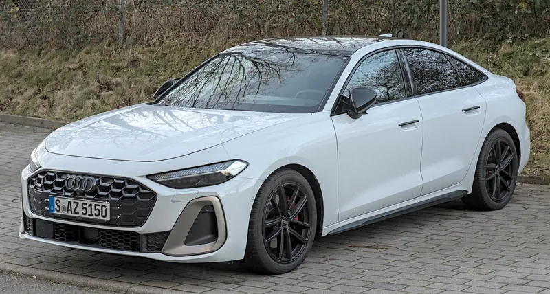 Audi A5 e-hybrid quattro 367