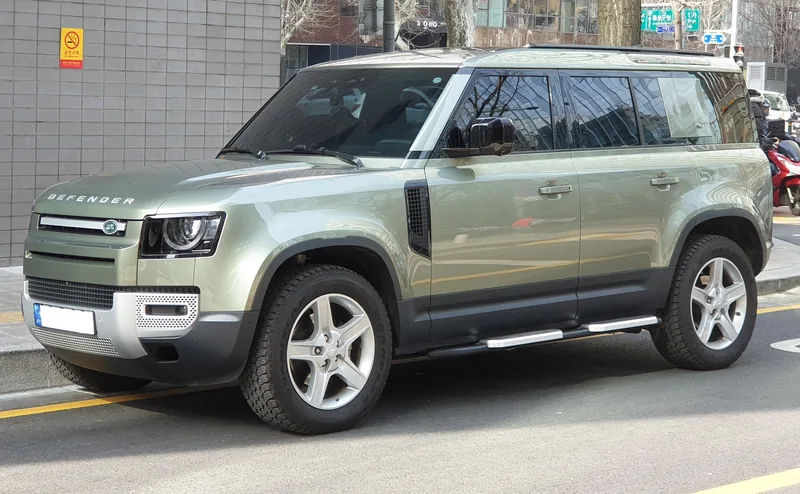 Land Rover Defender 90 P400e