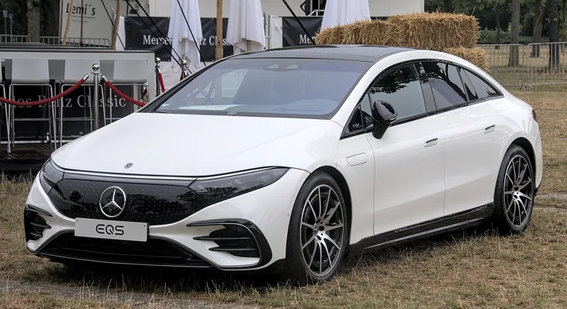 Mercedes EQS SUV 450+