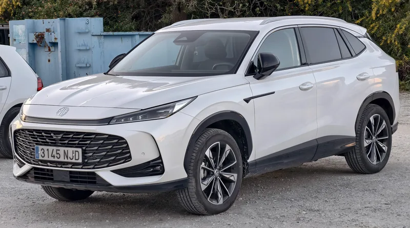 MG HS Hybrid+ 1.5T