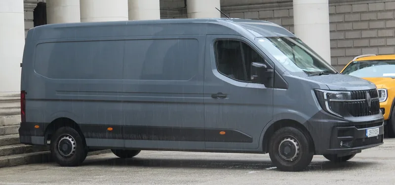 Nissan Interstar