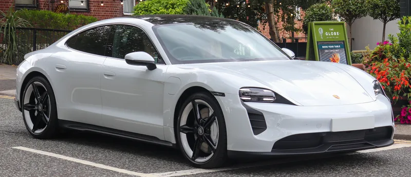 Porsche Taycan Turbo