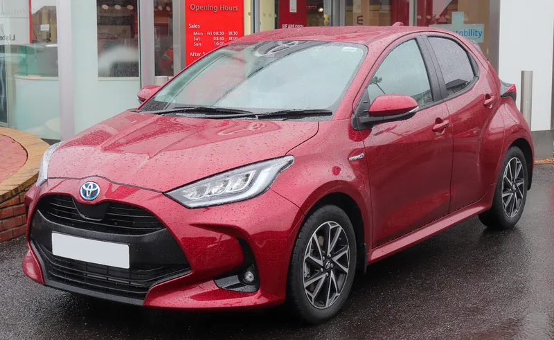 Toyota Yaris GR Sport 1.5 Hybrid 130 KM