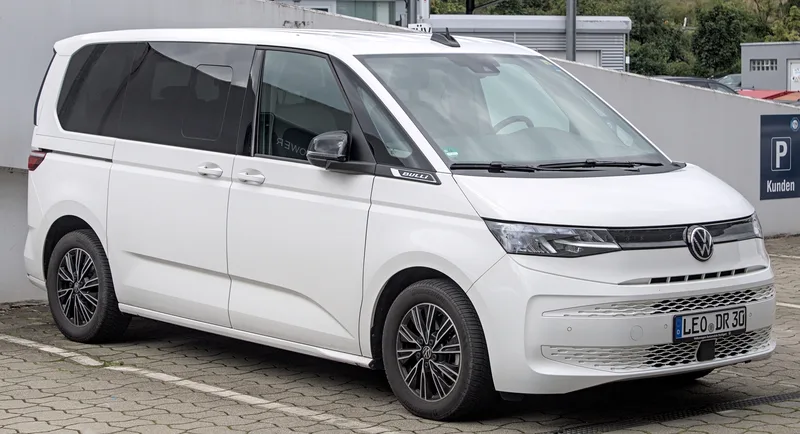 VW Transporter T7 2.0 TDI